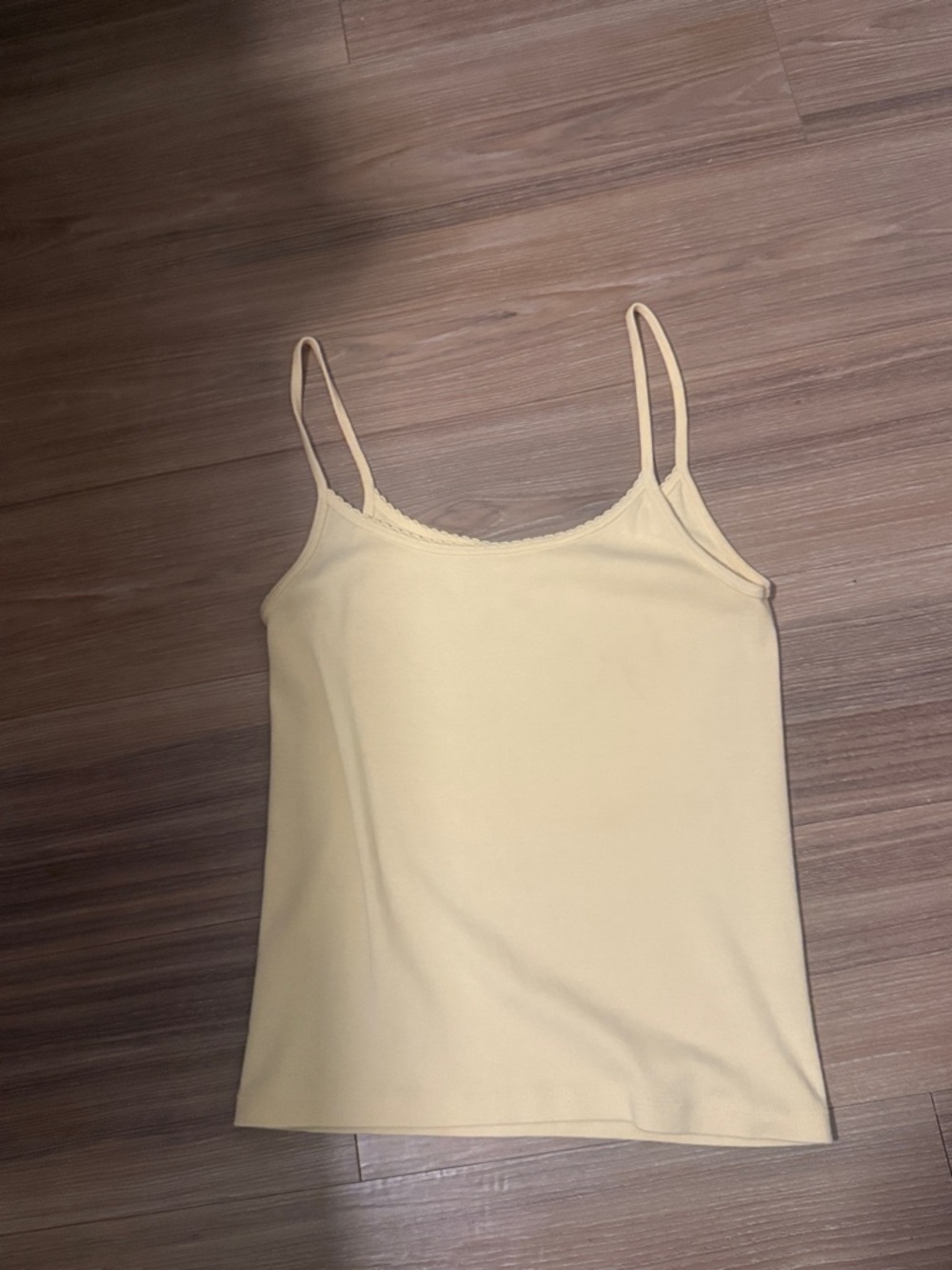 Brandy Melville Pastel Yellow Women’s Lightweight Spaghetti Strap Tank Top BNWOT